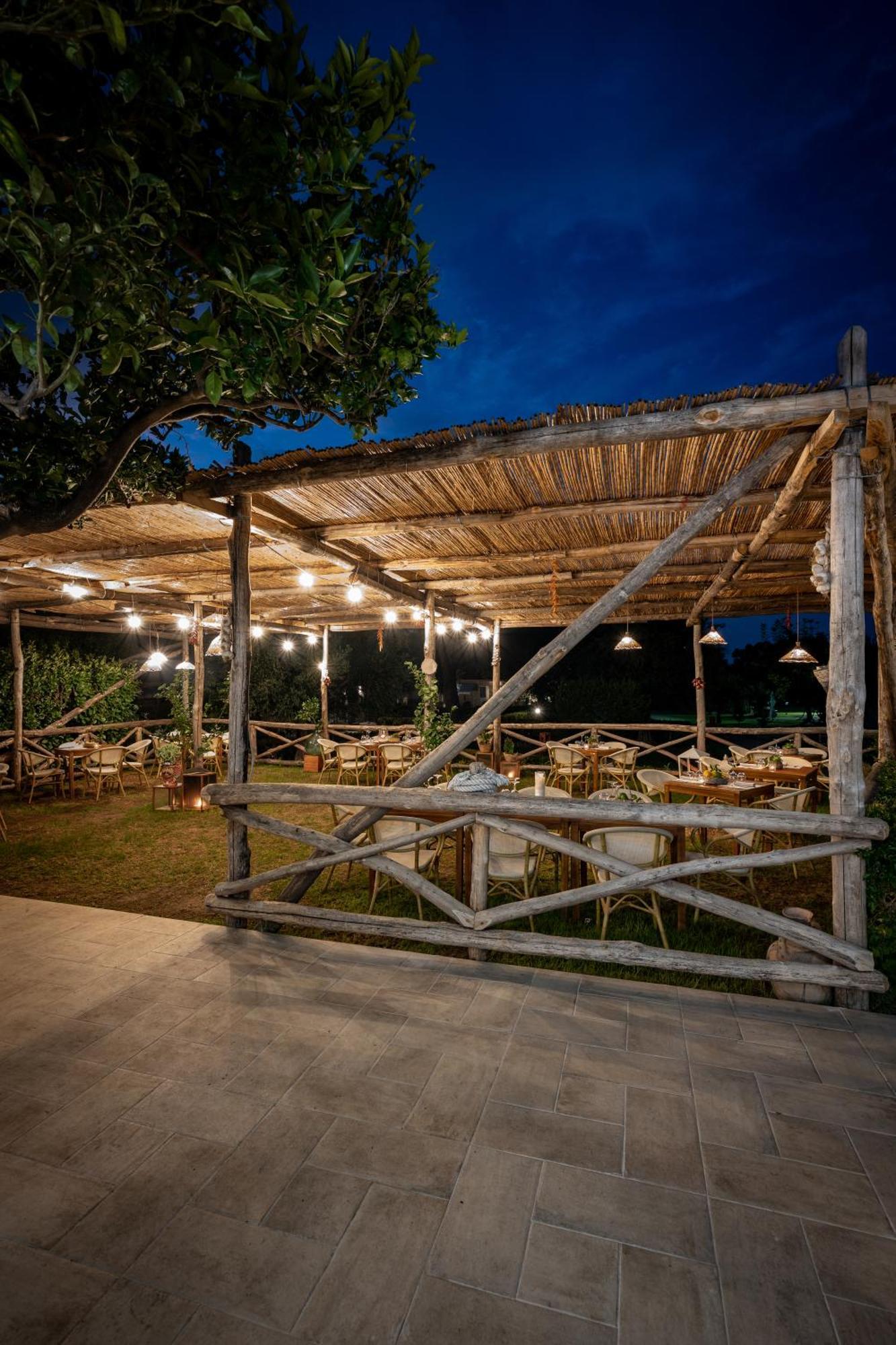 Sopramare Resort ปิอาโนดิซอร์เรนโต ภายนอก รูปภาพ